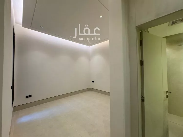 دور للبيع في شارع عبيدالله الفقيه, حي الرمال, مدينة الرياض, منطقة الرياض 9