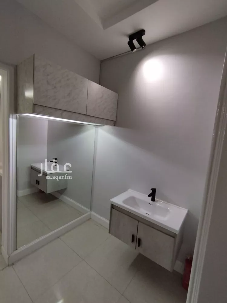 شقة للإيجار في شارع الاماسي, حي الملقا, مدينة الرياض, منطقة الرياض صورة 2