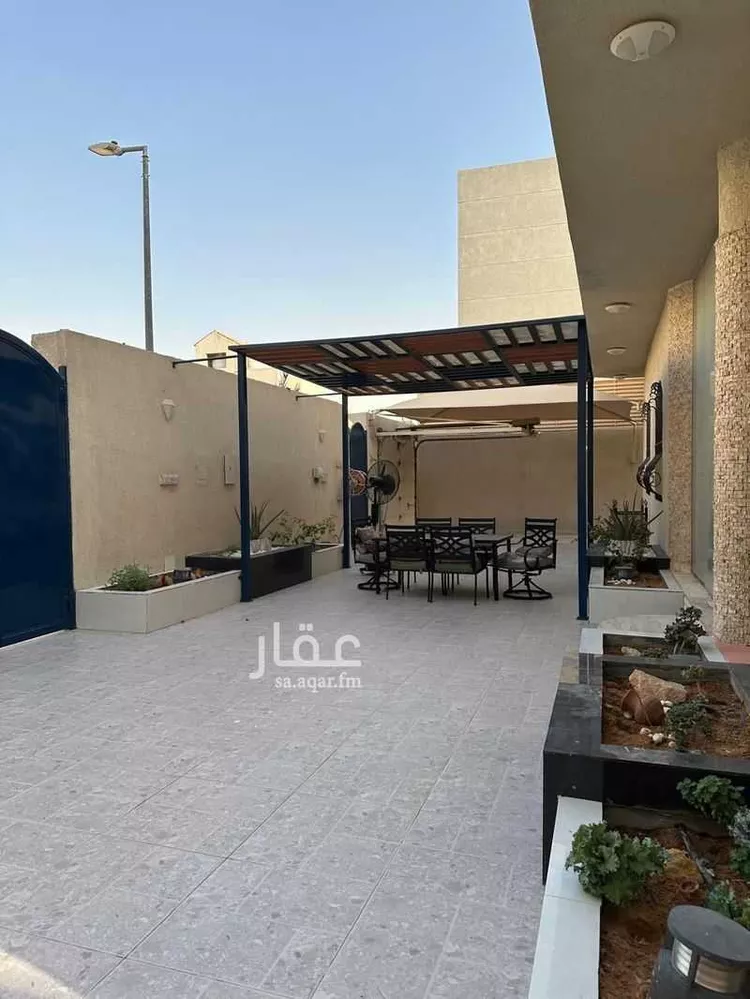 فيلا للبيع في شارع السعادة, حي الرفيعة, مدينة الرياض, منطقة الرياض