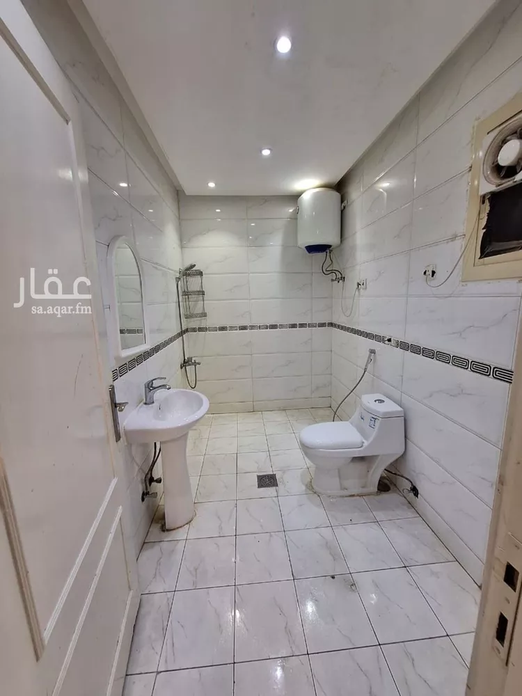 شقة للإيجار في شارع وادي الزرقاء, حي الوادي, مدينة الرياض, منطقة الرياض صورة 3