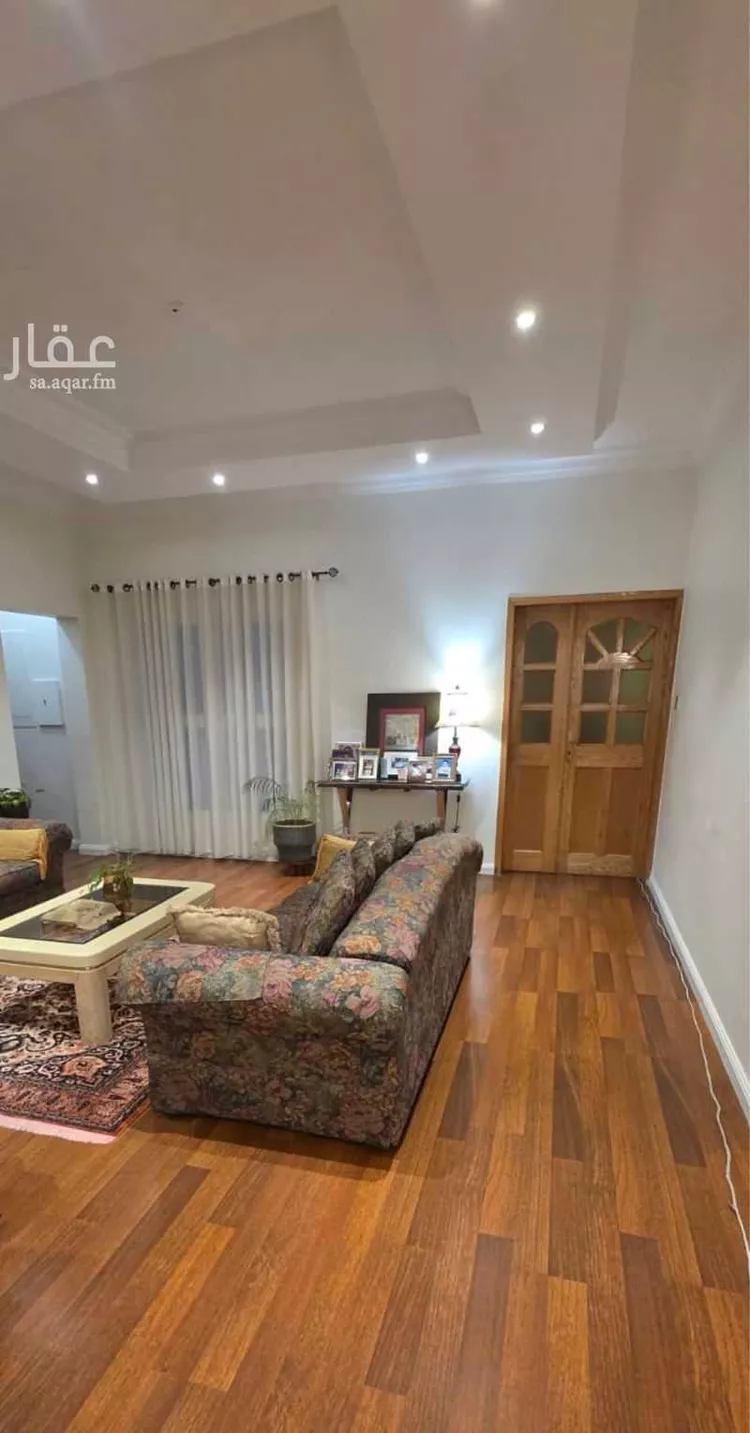 Villa for Sale in Dammam Al Mazruiyah صورة 4