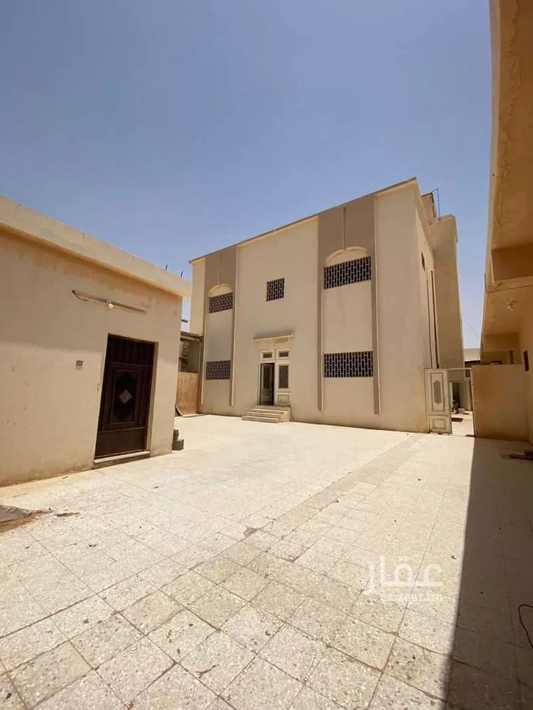 فيلا للبيع في شارع ممر حمود بن عمر, حي الخالدية, مدينة الزلفى, منطقة الرياض صورة 3