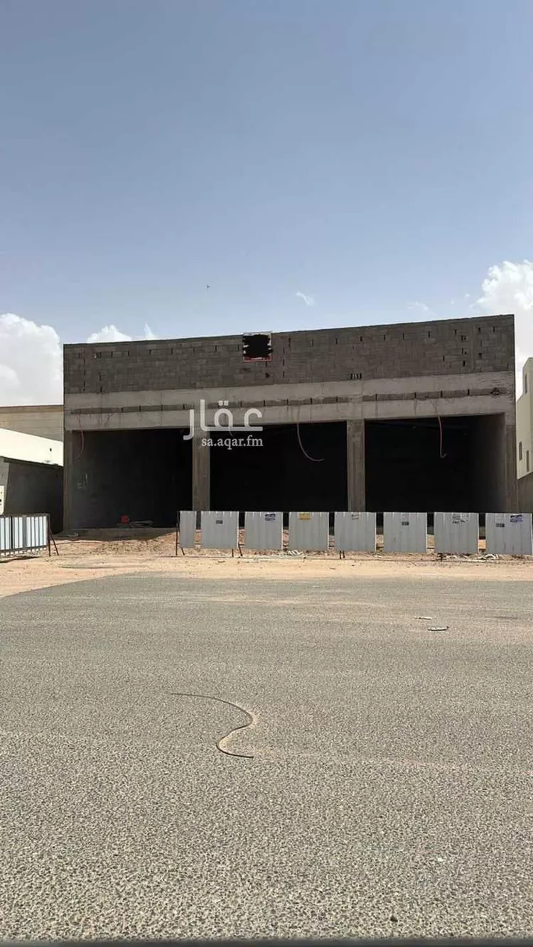 محل للبيع في شارع الجبالين, حي المدائن, مدينة حائل, منطقة حائل