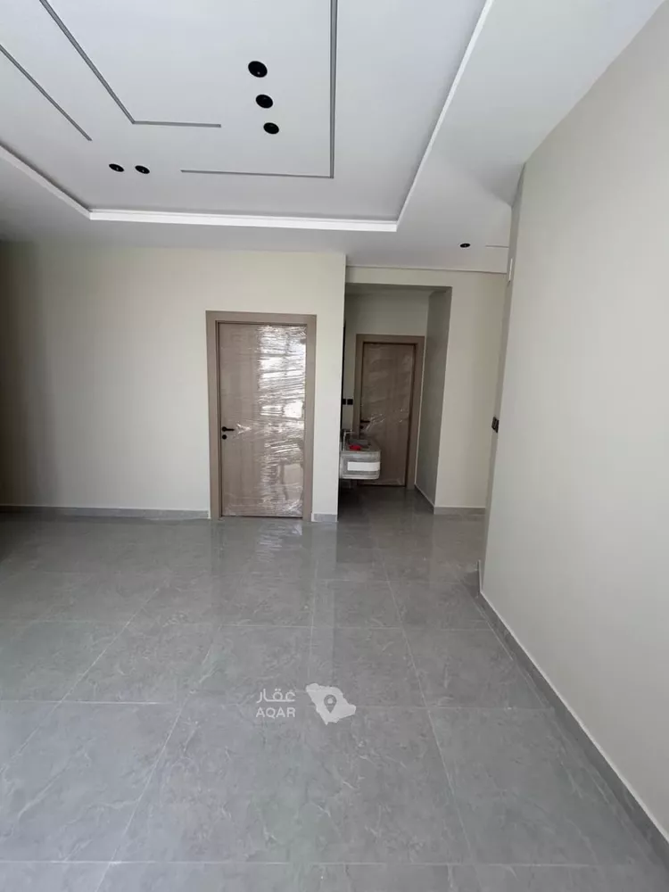 Floor for Sale in Medina As Sakb صورة 3