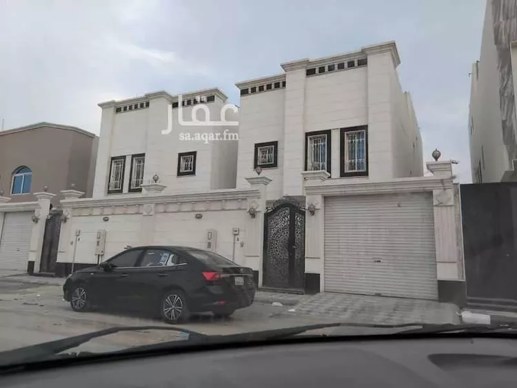 فيلا للبيع في شارع جازان, حي ضاحية الملك فهد, مدينة الدمام, المنطقة الشرقية