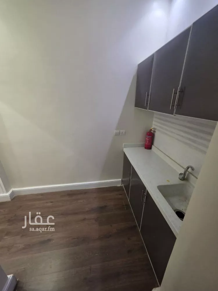 شقة للإيجار في شارع عثمان بن عفان الفرعي, حي الفلاح, مدينة الرياض, منطقة الرياض صورة 4