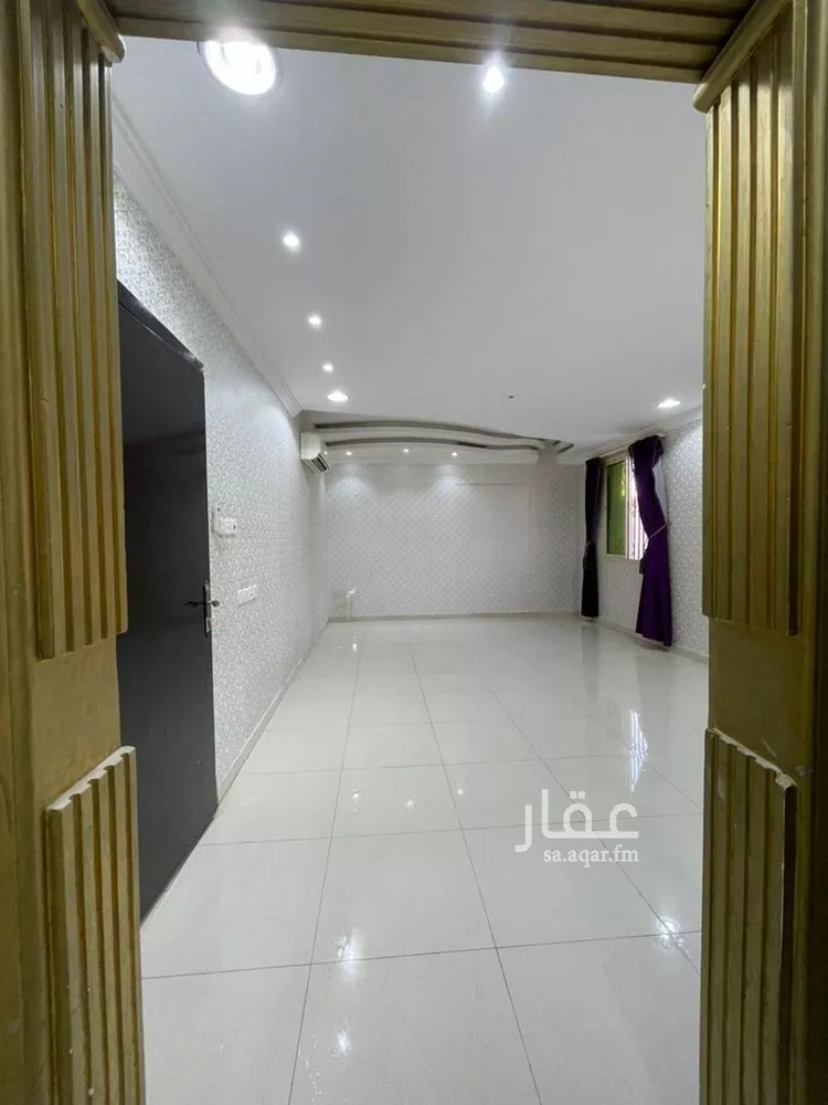 شقة للإيجار في شارع  عبدالله ابن سعود ابن عبدالعزيز, حي إشبيلية, مدينة الرياض, منطقة الرياض