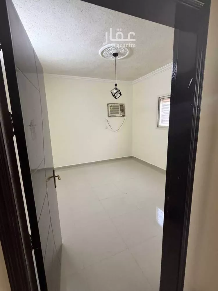 شقة للإيجار في شارع عبدالكريم بن يوسف الأنصاري ، حي عريض ، الرياض ، منطقة الرياض 1 صورة