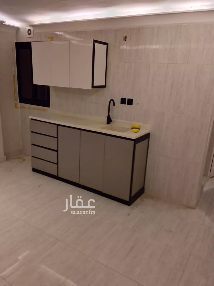 شقة للإيجار في شارع ابن الطيب, حي الملز, مدينة الرياض, منطقة الرياض صورة 3