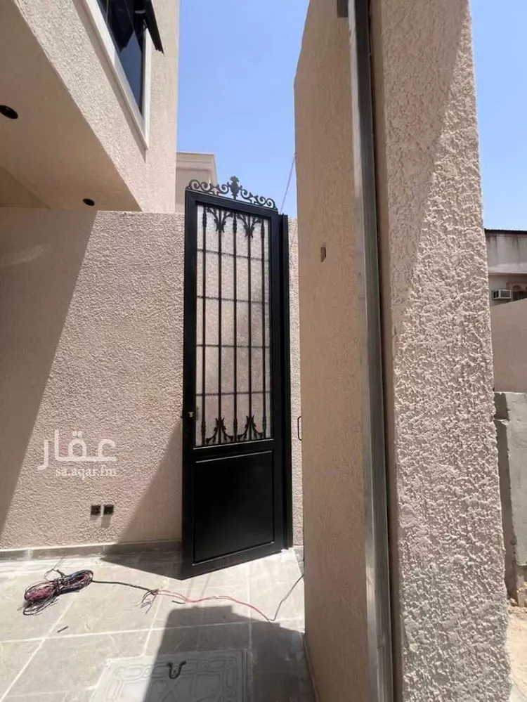 دور للبيع في شارع  محمد ابن مهيزع, حي الزهرة, مدينة الرياض, منطقة الرياض صورة 4