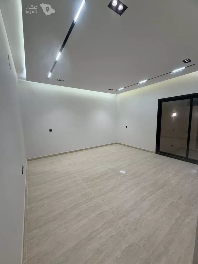 Floor for Sale in Riyadh Al Hazm