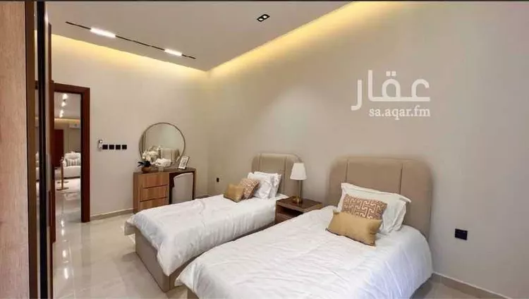 دور للبيع في شارع علي بن هبيرة, حي عكاظ, مدينة الرياض, منطقة الرياض صورة 2