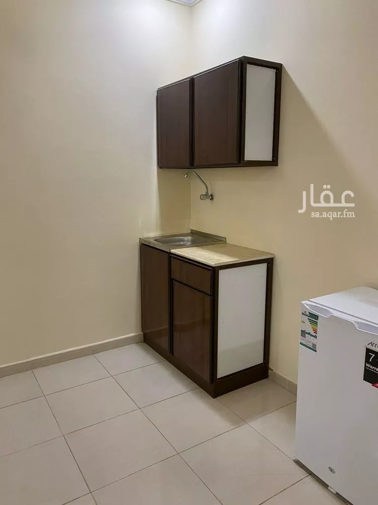 شقة للإيجار في شارع سواد بن غزيه, حي العاقول, مدينة المدينه المنوره, منطقة المدينة المنورة صورة 3