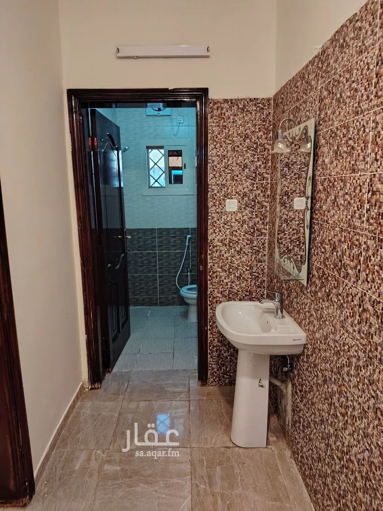 شقة للإيجار في شارع محمد بن بديل بن ورقاء, حي المطار, مدينة المدينه المنوره, منطقة المدينة المنورة صورة 4