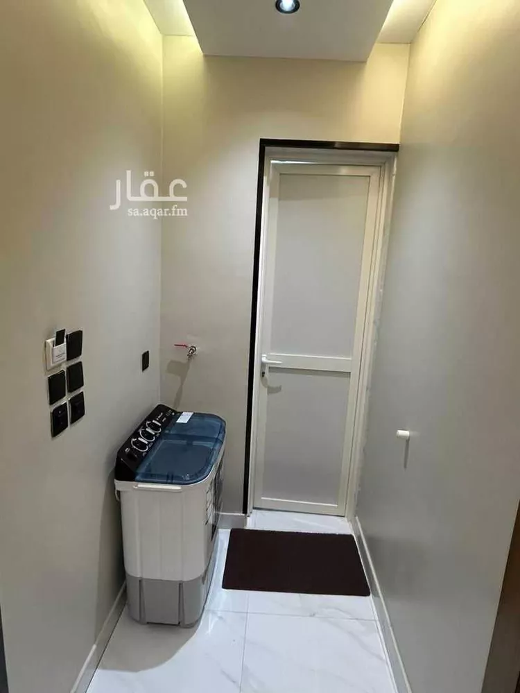 شقة للإيجار في شارع العروبه, حي الورود, مدينة الرياض, منطقة الرياض 8