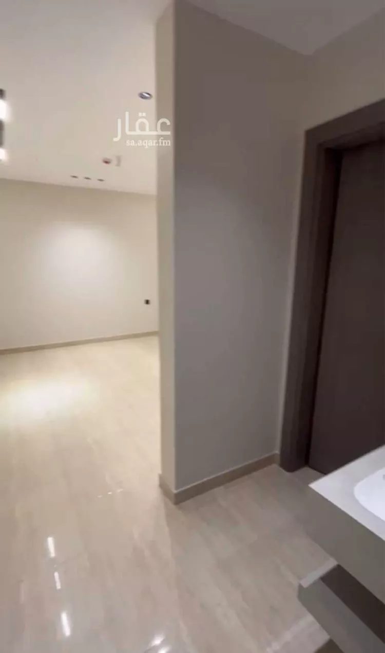 شقة للبيع في شارع الامير متعب, حي المنتزة, مدينة الدمام, المنطقة الشرقية صورة 3
