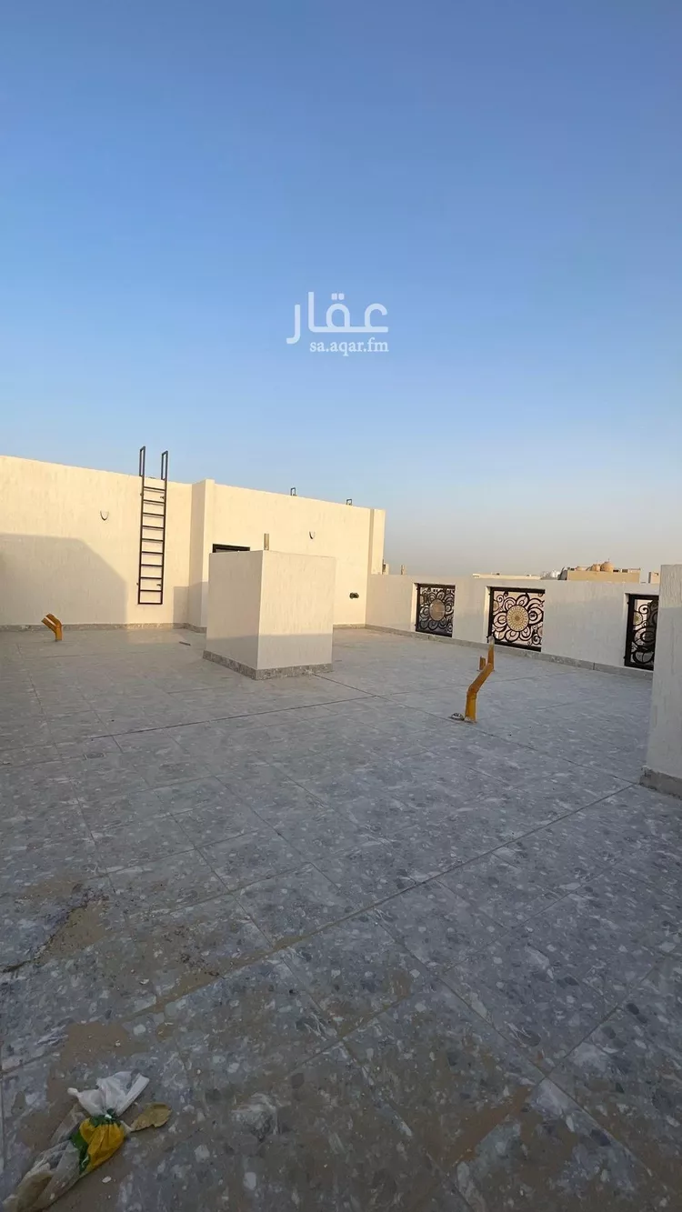 شقة للبيع في شارع حذيفة بن بدر, حي ضاحية الملك فهد, مدينة الدمام, المنطقة الشرقية 14