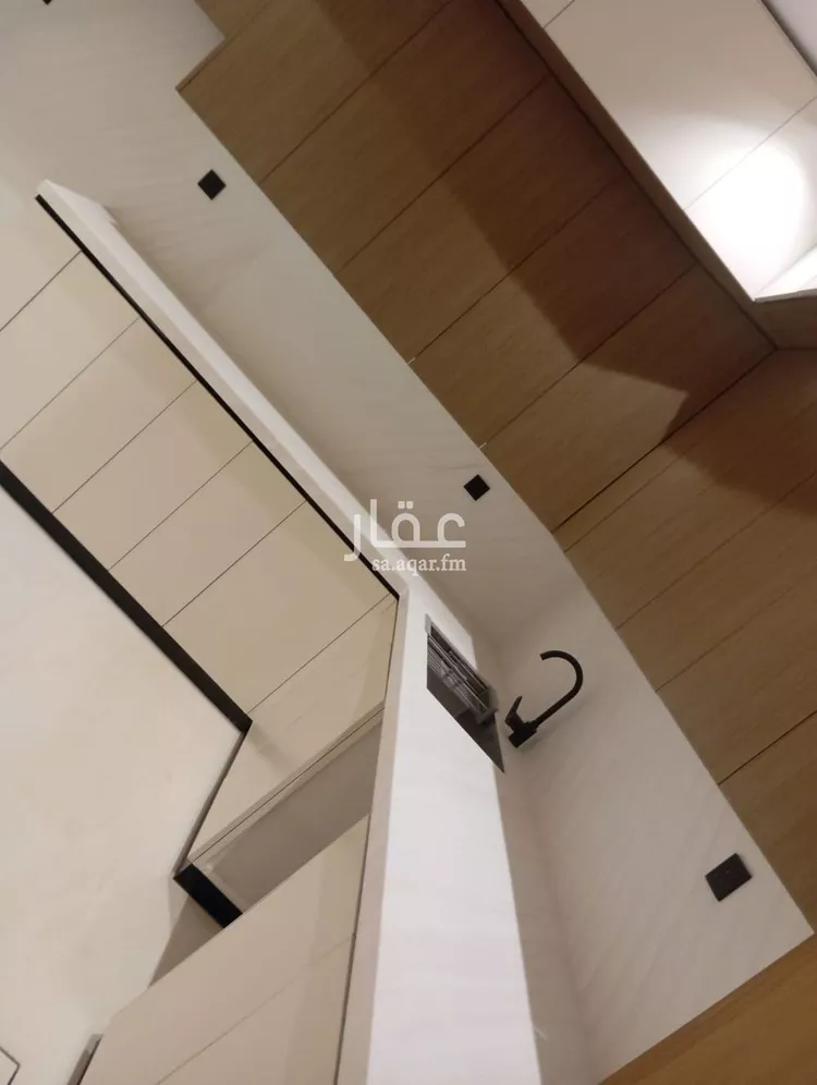 فيلا للإيجار في شارع رقم 111, حي الملقا, مدينة الرياض, منطقة الرياض صورة 2