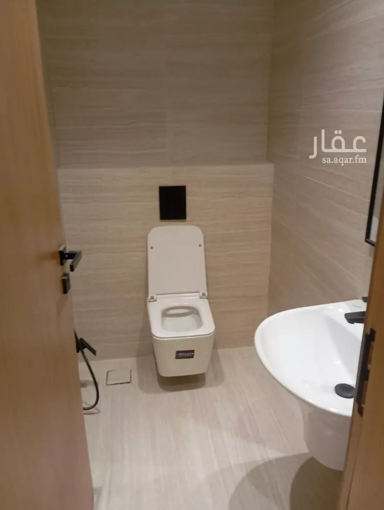 فيلا للإيجار في شارع رقم 111, حي الملقا, مدينة الرياض, منطقة الرياض صورة 5