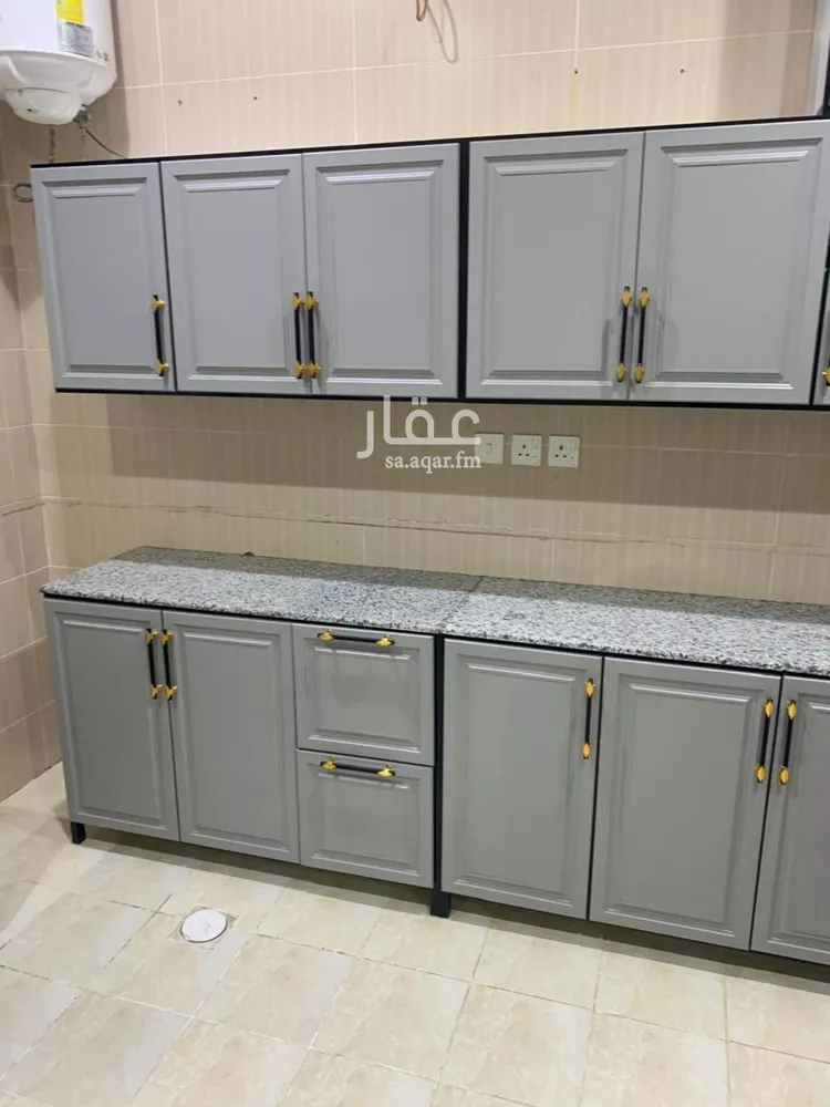 Floor for Rent in Riyadh Al Qadisiyah صورة 3