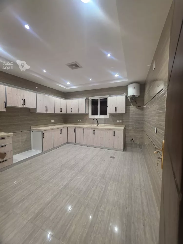 Floor for Rent in Riyadh An Narjis 5