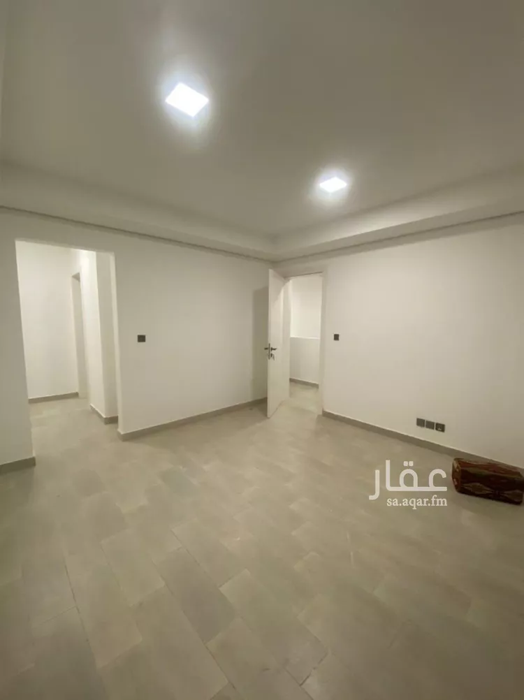 فيلا للبيع في شارع يوسف بن أبي إسحاق, حي النرجس, مدينة الرياض, منطقة الرياض صورة 3