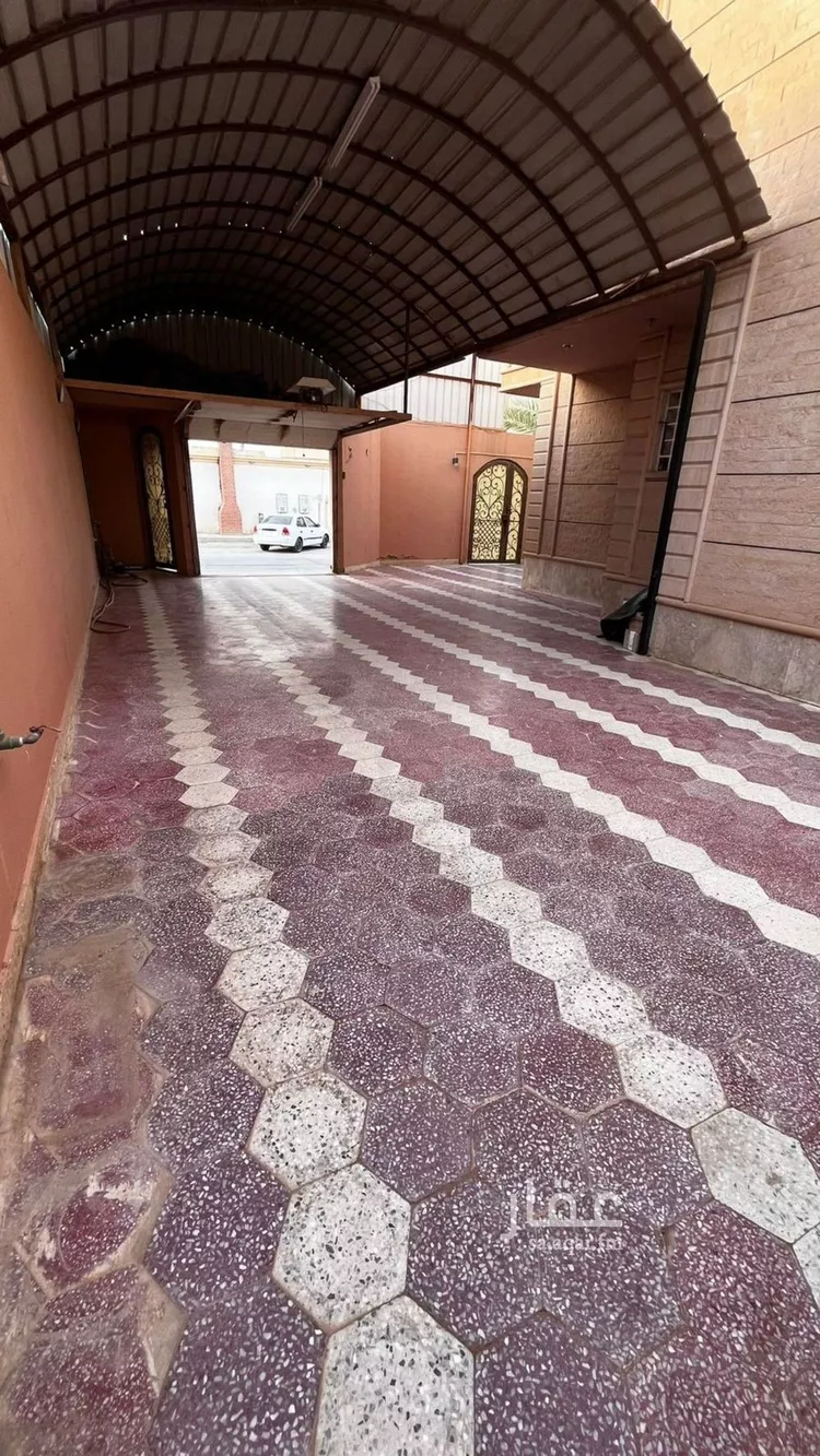 فيلا للبيع في شارع نمران, حي إشبيلية, مدينة الرياض, منطقة الرياض صورة 4