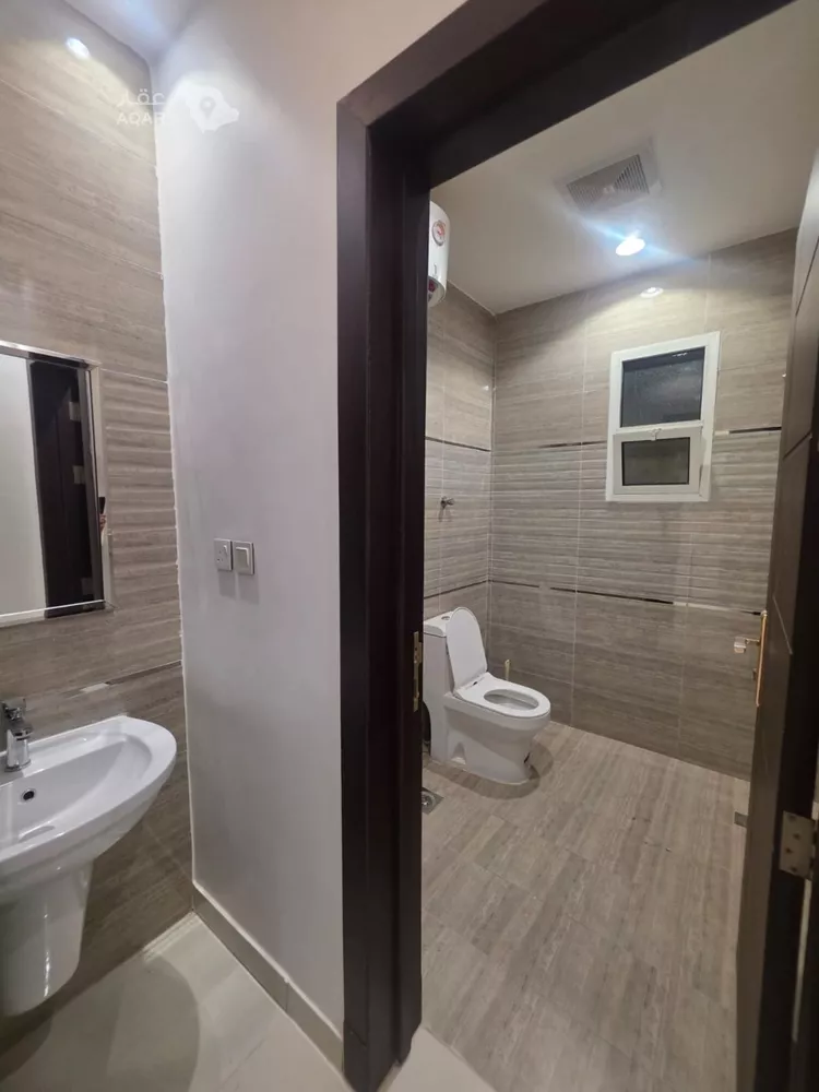 Floor for Rent in Riyadh An Narjis 13