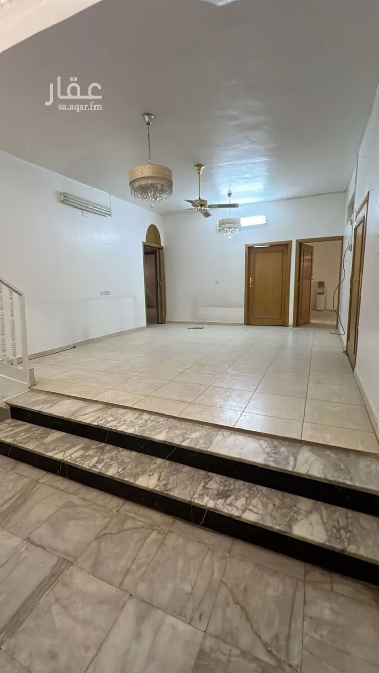 فيلا للبيع في شارع عميد الجيوش, حي السويدي, مدينة الرياض, منطقة الرياض صورة 4