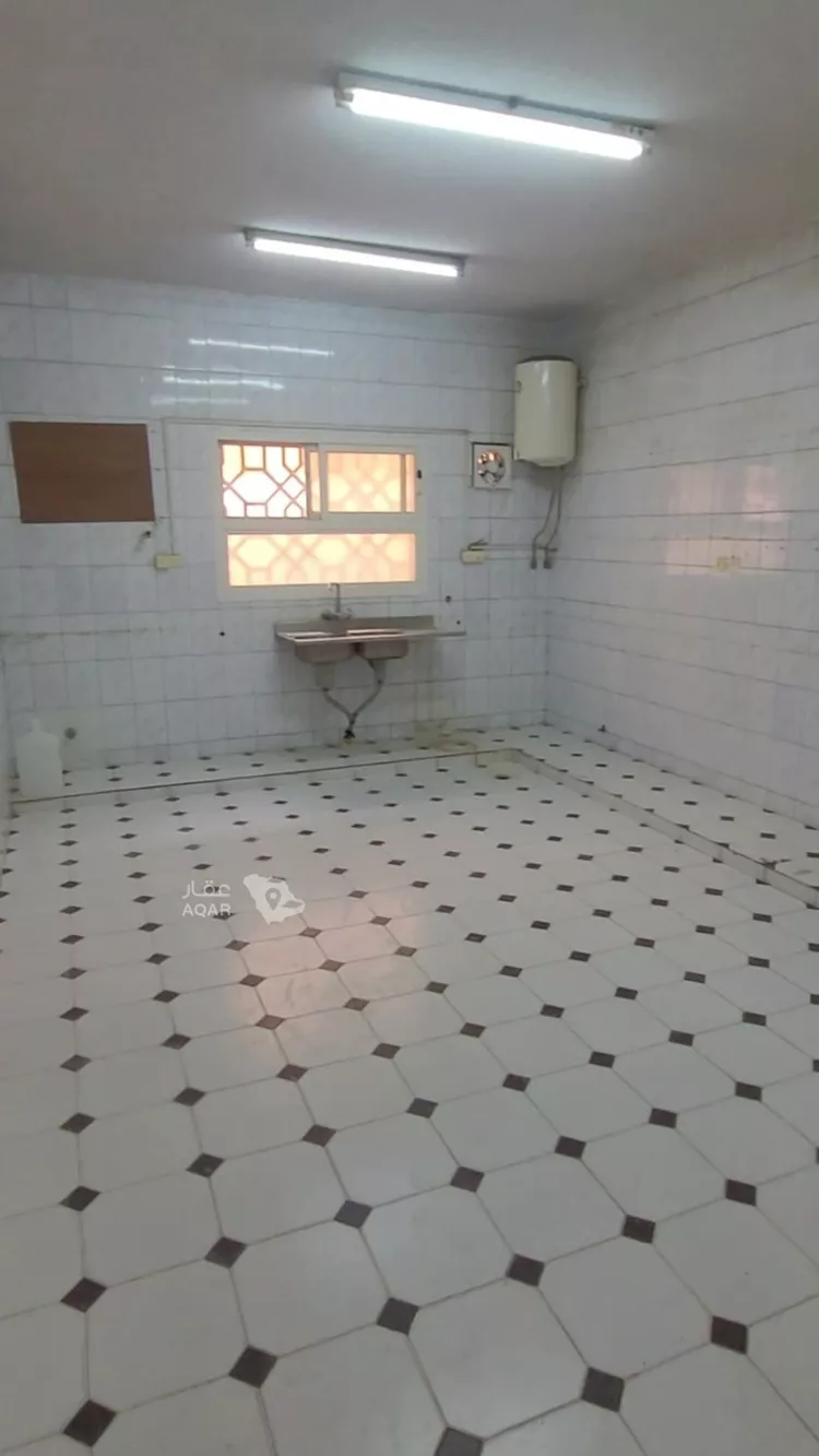Floor for Rent in Riyadh Al Khaleej