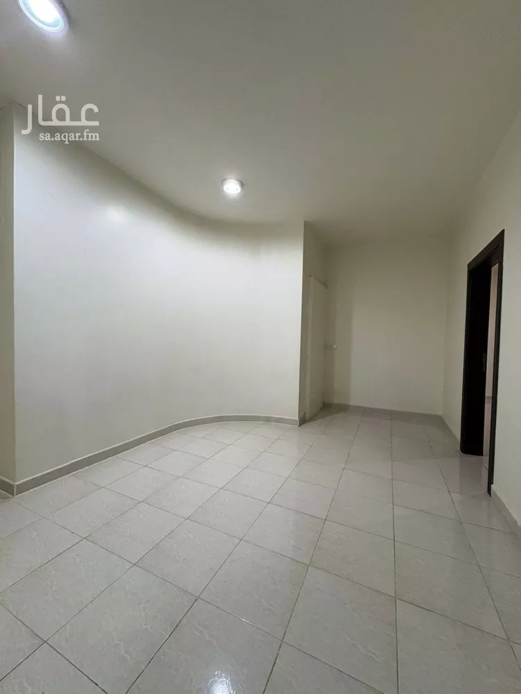 شقة للإيجار في شارع حائل, حي النزهة, مدينة الرياض, منطقة الرياض صورة 2