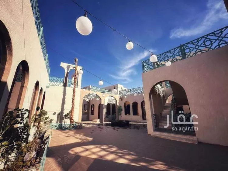 مجمع للبيع في شارع المدينة المنورة, حي قرية اجا, مدينة حائل, منطقة حائل