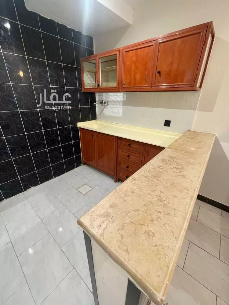 Complex for rent in Hail An Naqrah صورة 2