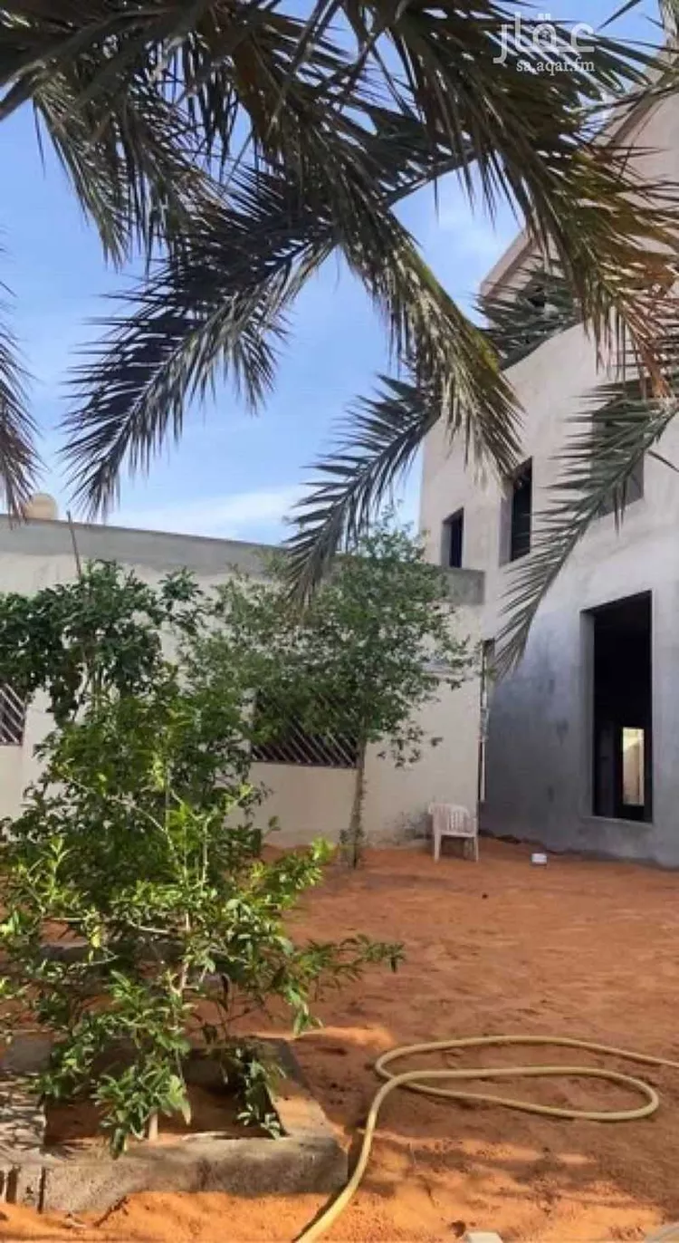 فيلا للبيع في شارع أبي الفتوح الناصري, حي النقرة, مدينة حائل, منطقة حائل صورة 2