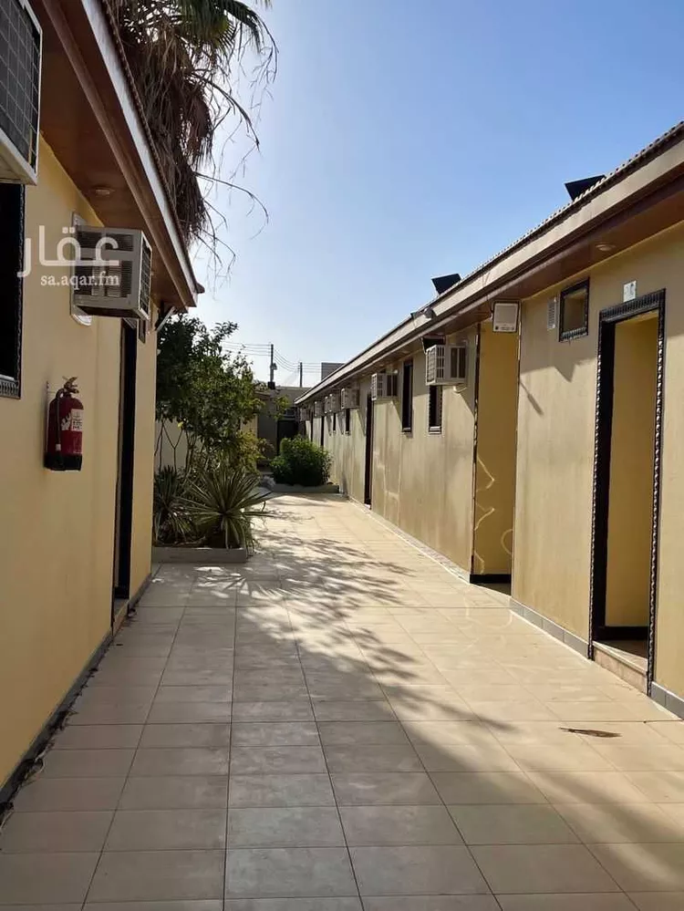 مجمع للإيجار في شارع ابي الفرج العدل, حي النقرة, مدينة حائل, منطقة حائل 8