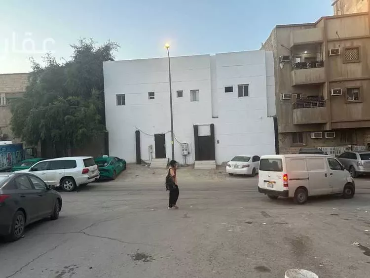 عمارة للإيجار في شارع ربيع بن زيد الدوسري ، حي منفوحة الجديدة ، الرياض ، منطقة الرياض صورة 2