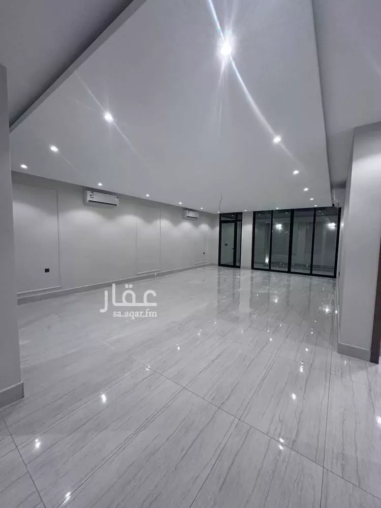 فيلا للبيع في شارع ابراهيم بن ثنيان, حي الصدفة, مدينة الدمام, المنطقة الشرقية صورة 2