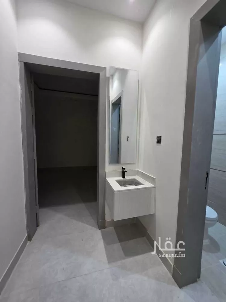 دور للبيع في شارع حسان بن قيس, حي طيبة, مدينة الرياض, منطقة الرياض صورة 4