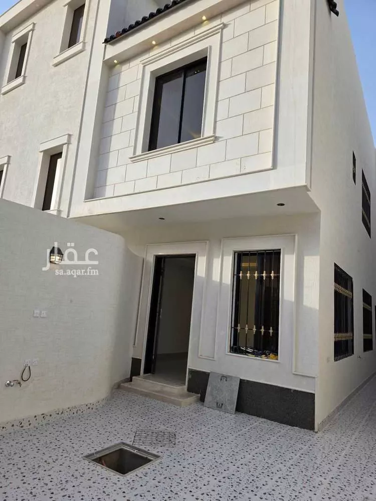 دور للبيع في شارع مسلم, حي بدر, مدينة الرياض, منطقة الرياض صورة 3