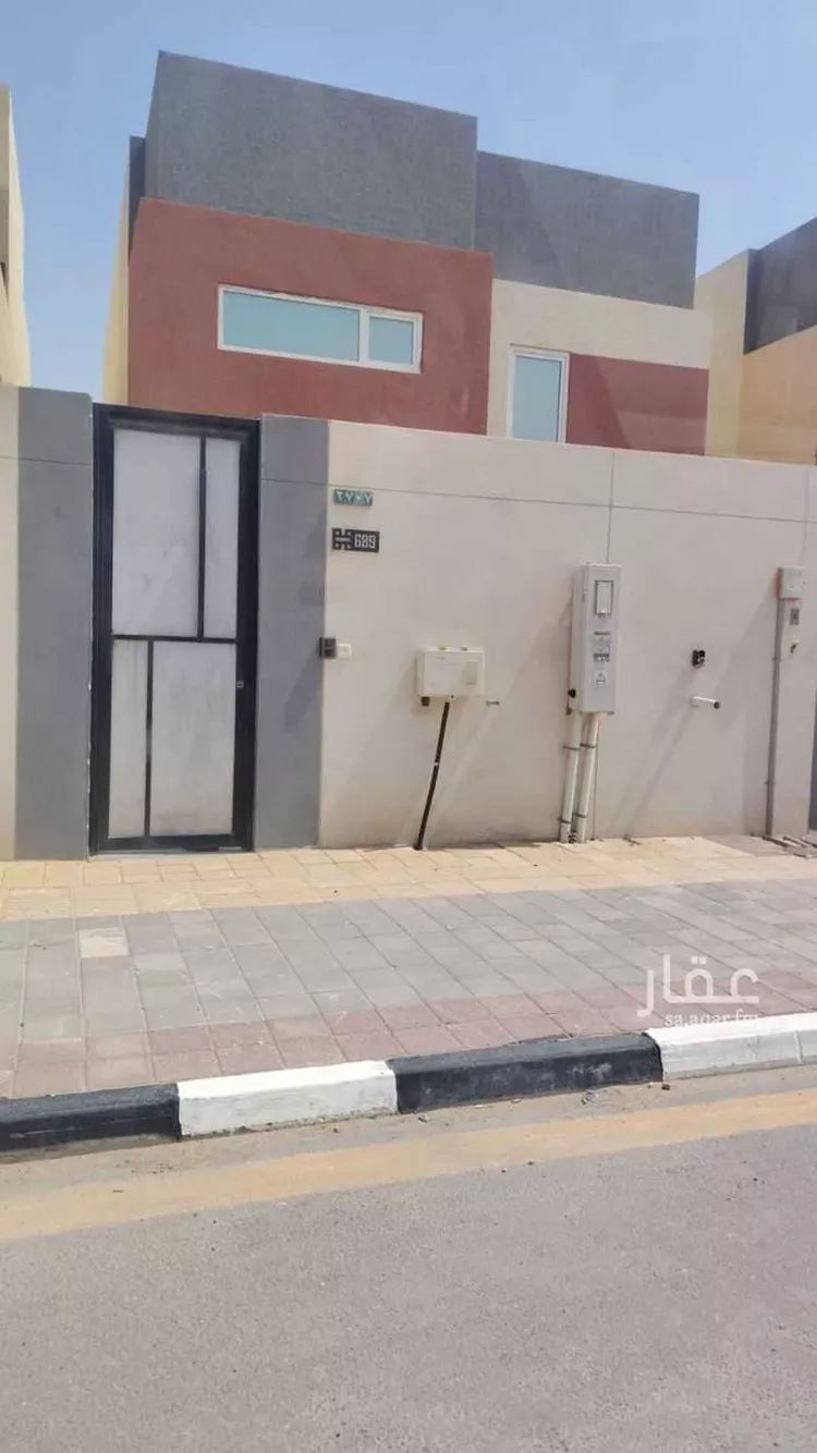 فيلا للبيع في شارع البرج ، حي الإسكان الجنوبي ، الدمام ، الدمام