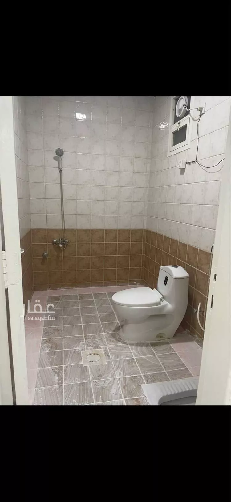 عمارة للبيع في شارع الديوان, حي العزيزية, مدينة الرياض, منطقة الرياض صورة 4