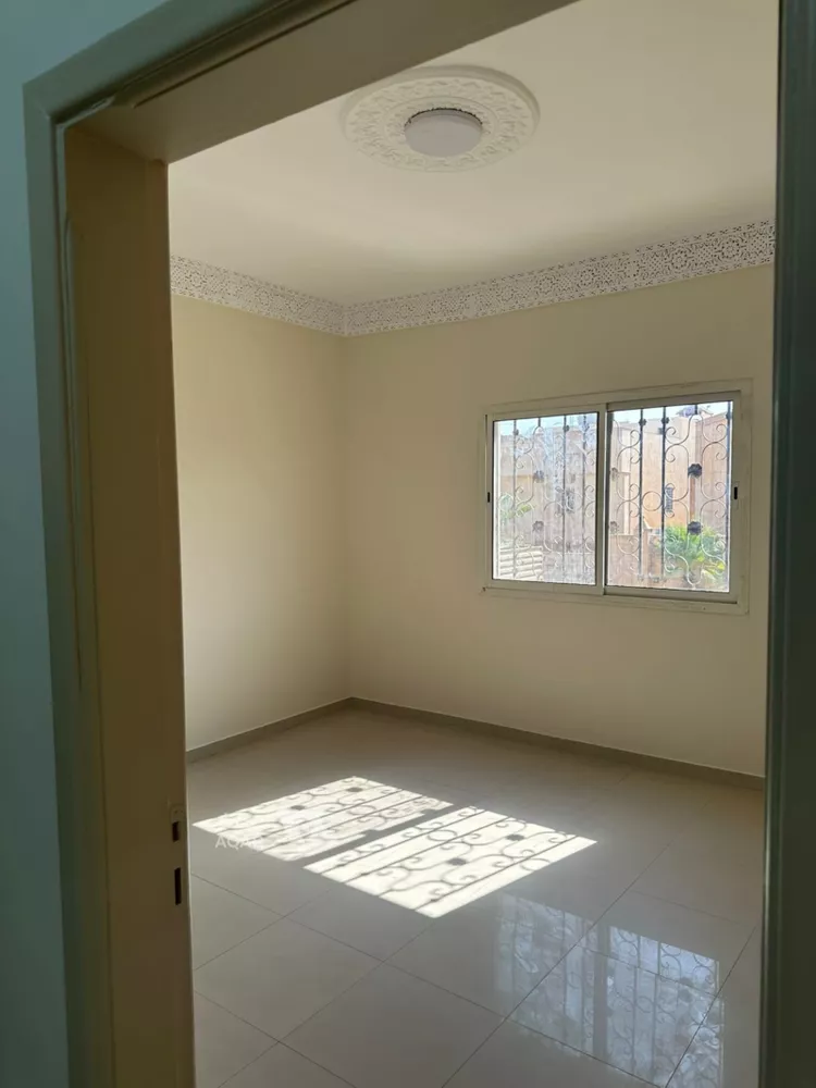 دور للإيجار في شارع زبن بن عمير, حي إشبيلية, مدينة الرياض, منطقة الرياض