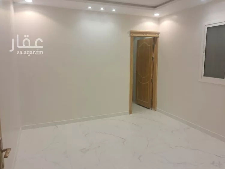 فيلا للإيجار في شارع أبي المكارم بن مفرج, حي عكاظ, مدينة الرياض, منطقة الرياض صورة 2