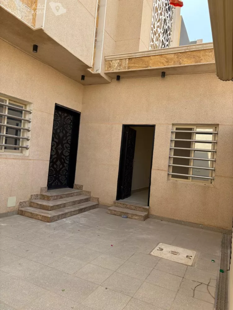 دور للإيجار في شارع زبن بن عمير, حي إشبيلية, مدينة الرياض, منطقة الرياض 8
