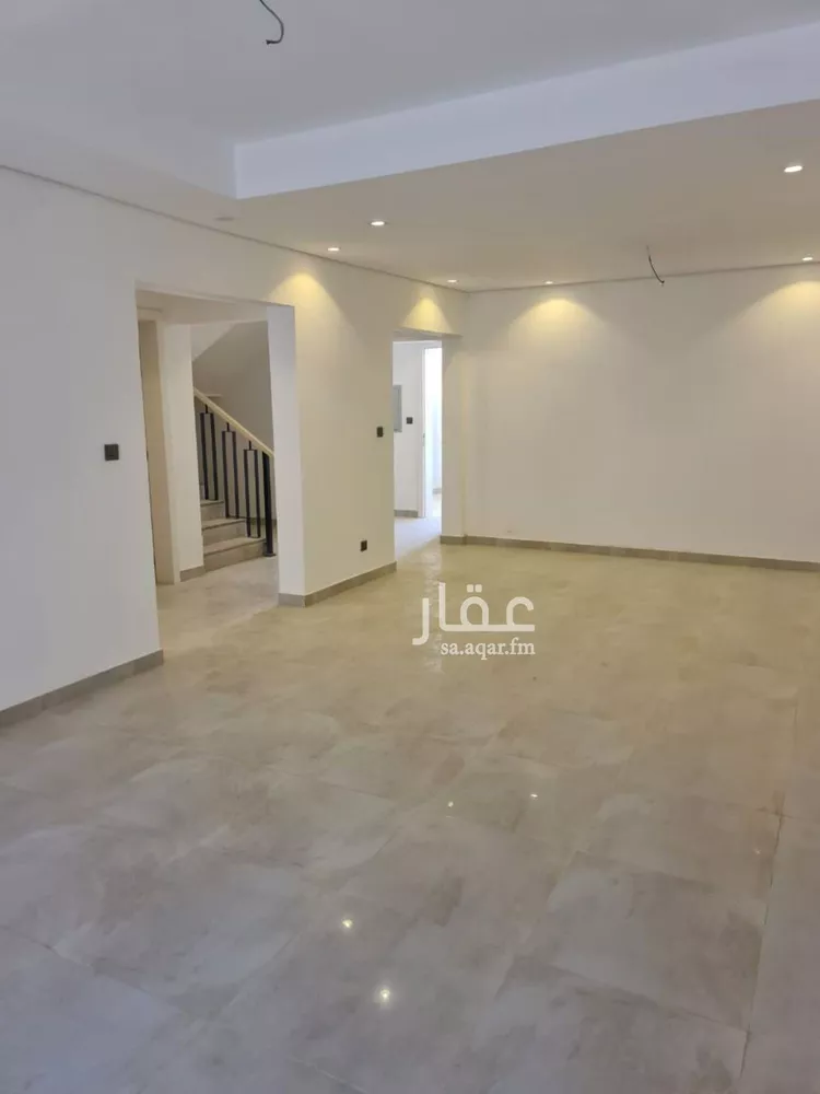 فيلا للإيجار في شارع شهاب الدين القلقشندي, حي عكاظ, مدينة الرياض, منطقة الرياض