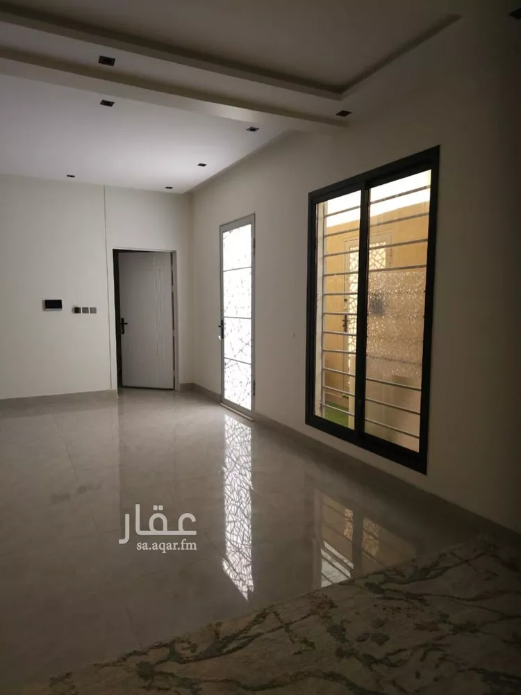 فيلا للإيجار في شارع ابن العماد الحنبلي, حي بدر, مدينة الرياض, منطقة الرياض صورة 2