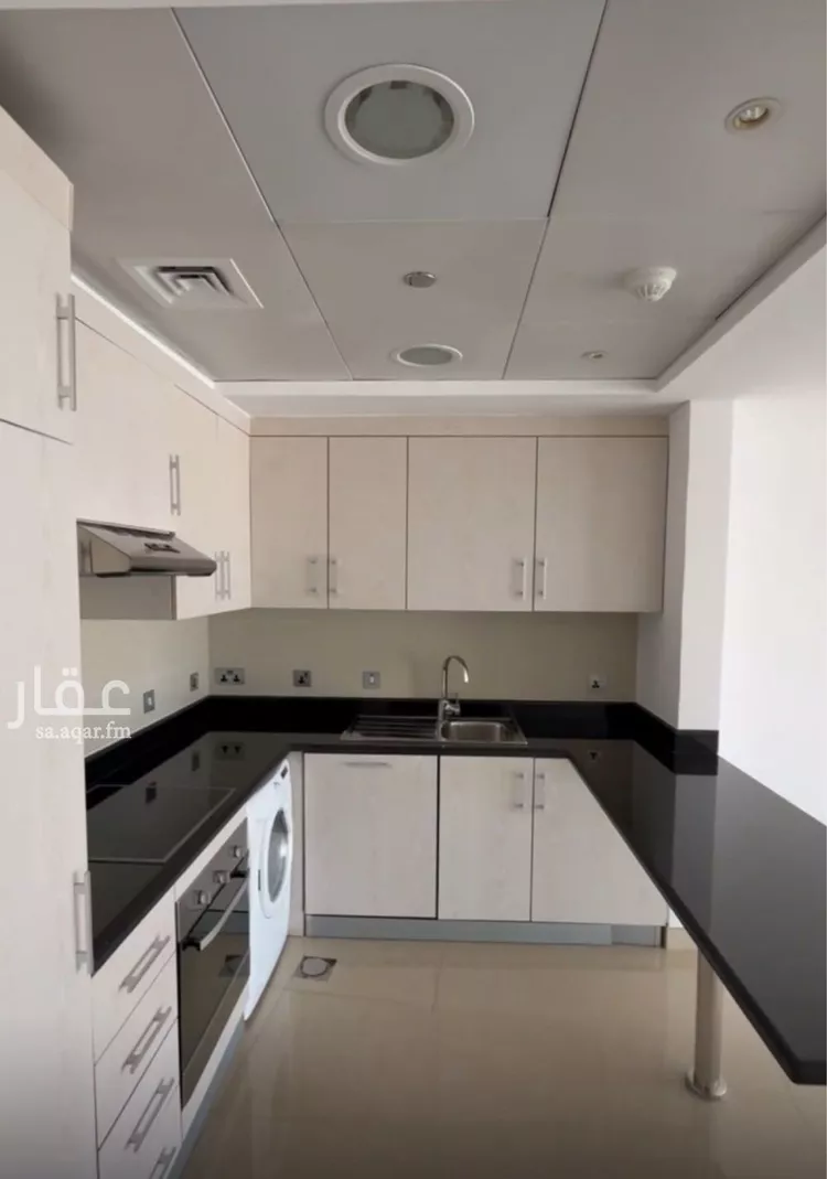 شقة للإيجار في شارع طريق الملك فهد الفرعي, حي الصحافة, مدينة الرياض, منطقة الرياض صورة 3