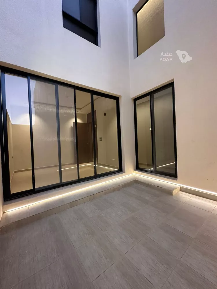 Building for Rent in Riyadh Tuwaiq 10