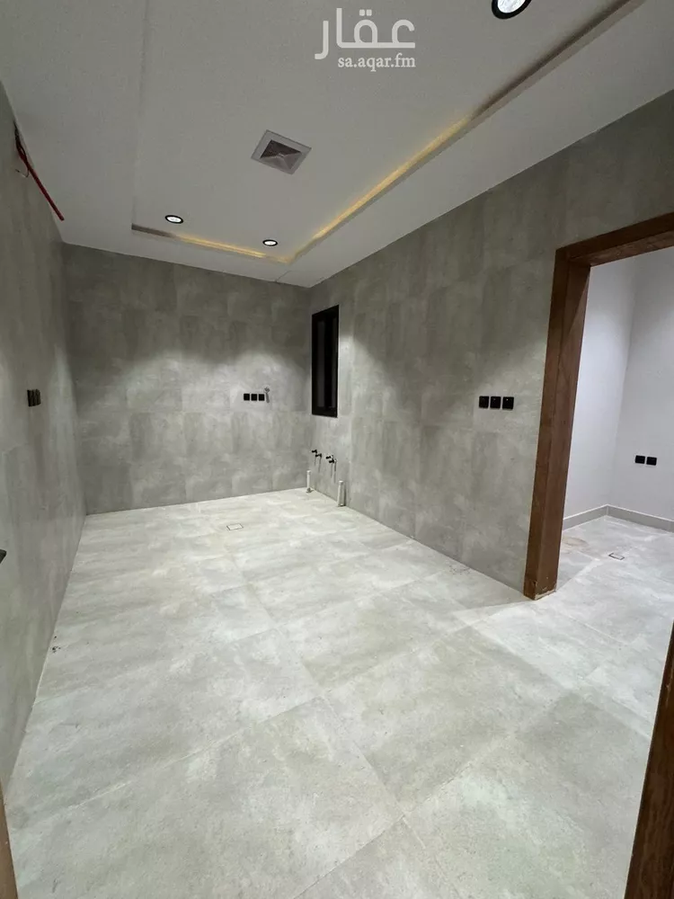 دور للبيع في شارع عثمان بن صدقة, حي طويق, مدينة الرياض, منطقة الرياض صورة 4