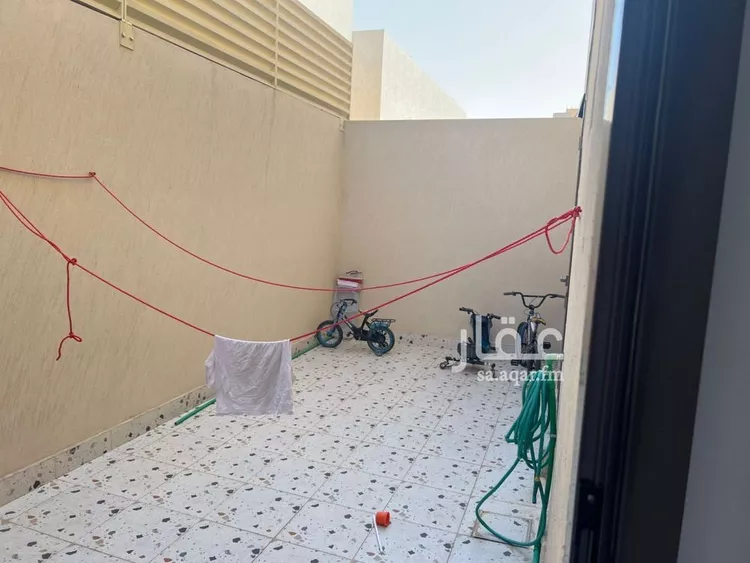 دور للبيع في شارع محمد بن الربيع الجيزي, حي طويق, مدينة الرياض, منطقة الرياض 10